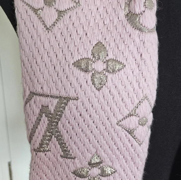 Louis Vuitton Ballet Pink Logomania Scarf Wool & Silk Metallic Thread - Picture 6 of 11
